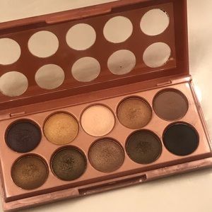 NYX Dream Catcher Eyeshadow Palette
